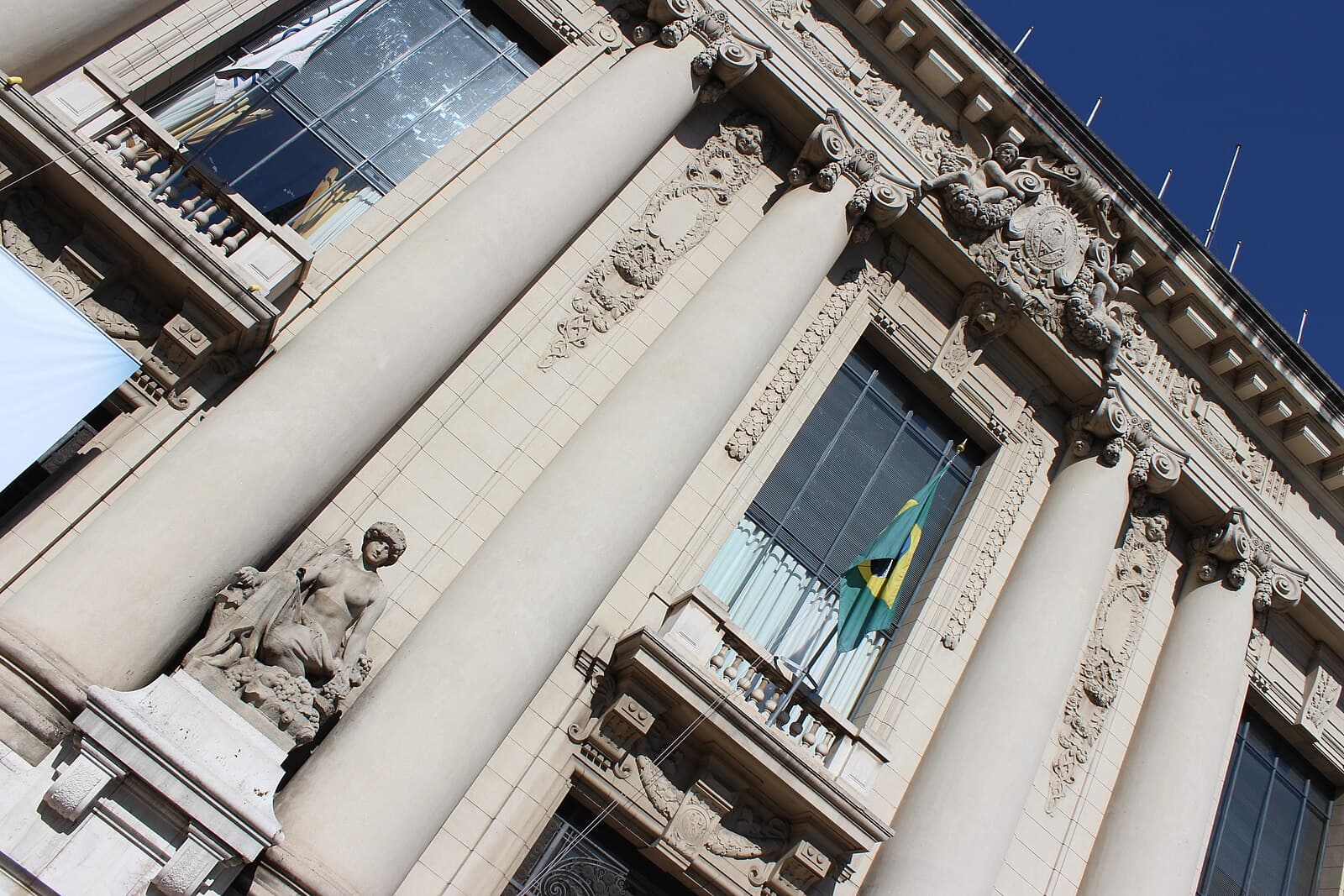 Fachada do Palácio Piratini, sede do governo do Rio Grande do Sul, em Porto Alegre